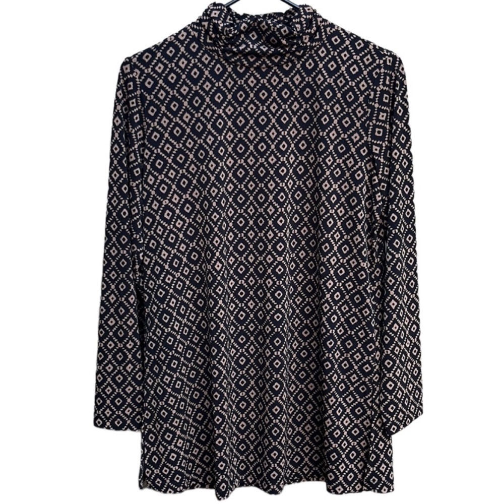 LIKE New Susan Graver Liquid Knit Ruched Neck Tunic Top